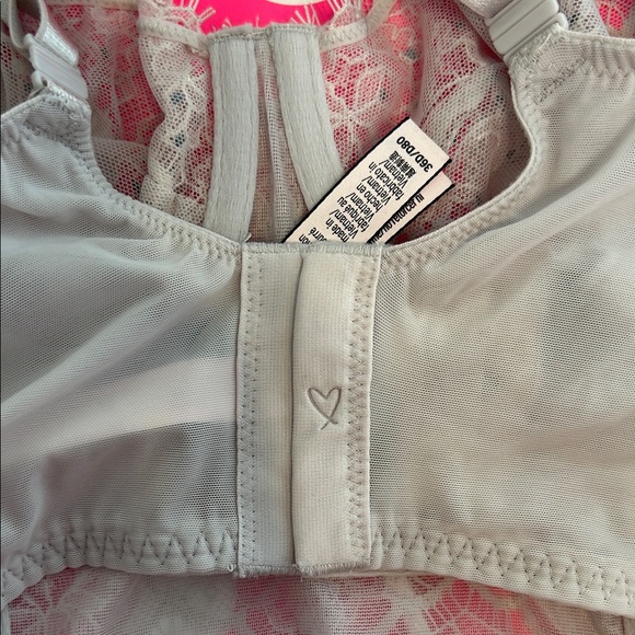 Victoria's Secret Lace Bustier Dream Angels Collection with Embellishments - Picture 6 of 8